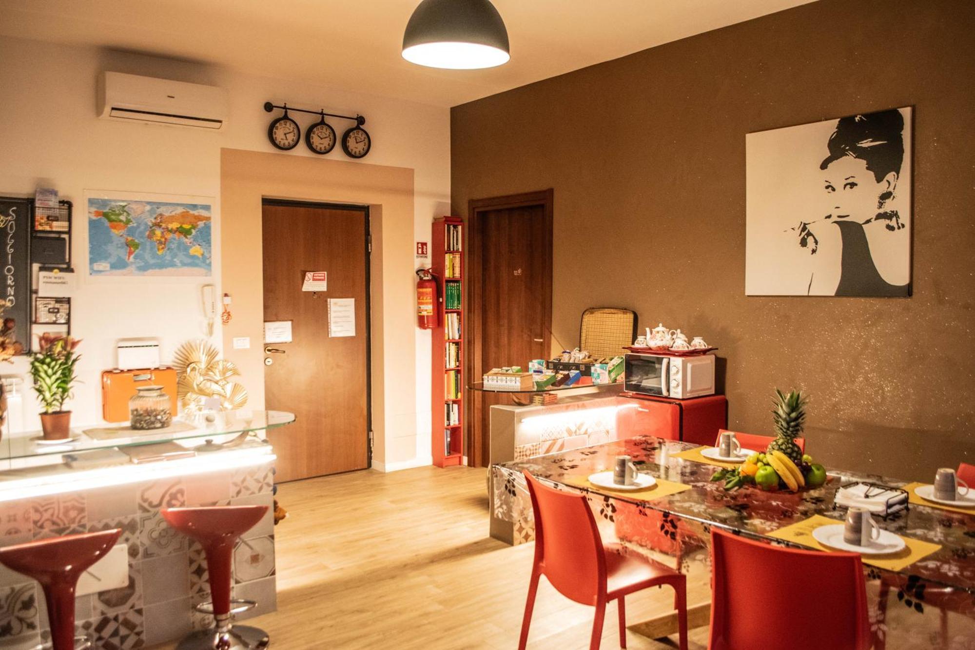 Bed and Breakfast Emmanueli65 Fronte Clinica Per 4 Matrimoniale E Castello Piacenza Exteriér fotografie